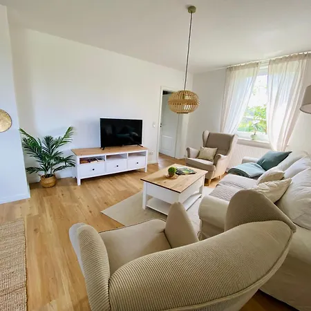 Straussenblick Erdgeschoss - Keine Monteure *